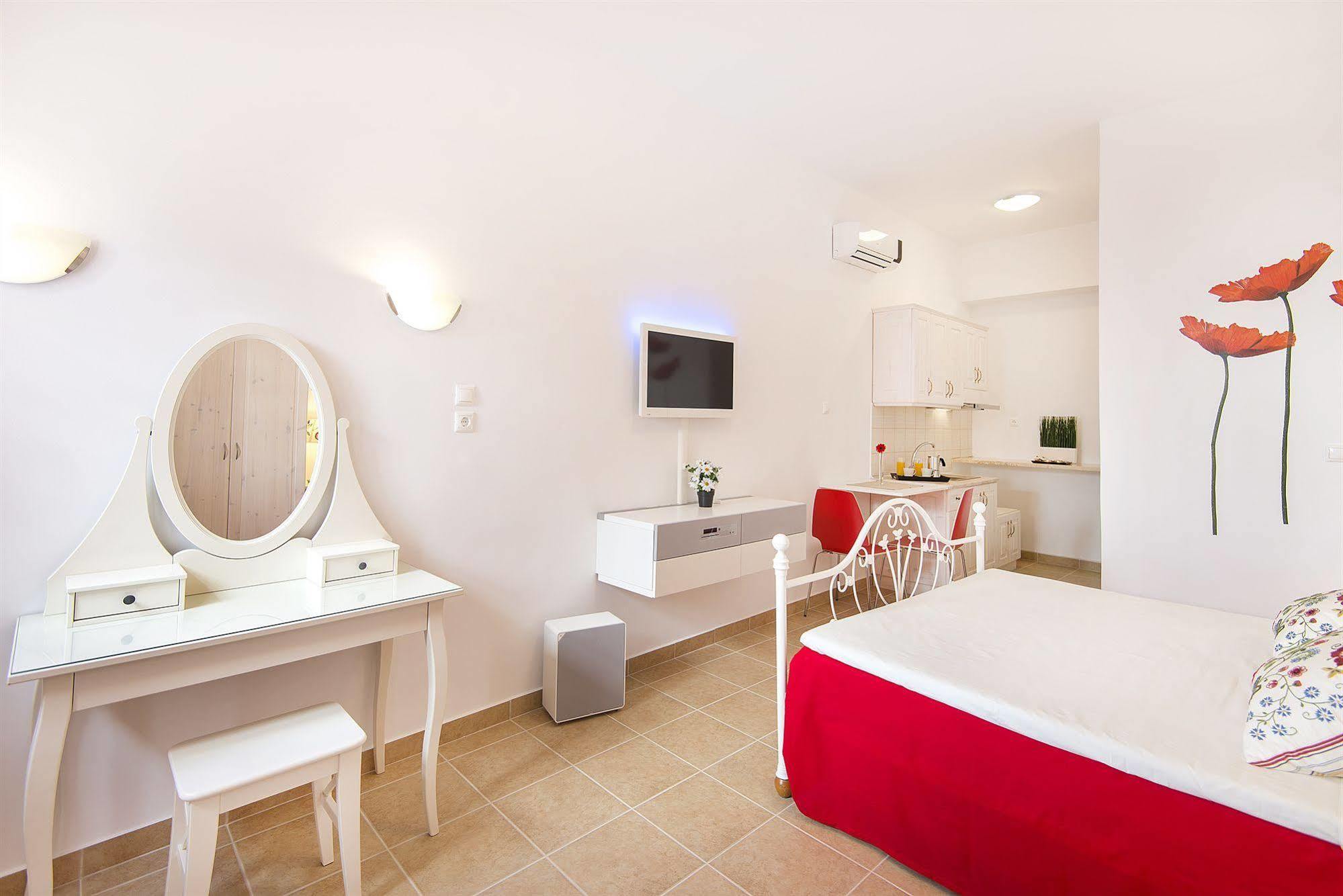 Lindos Harmony Suites ภายนอก รูปภาพ